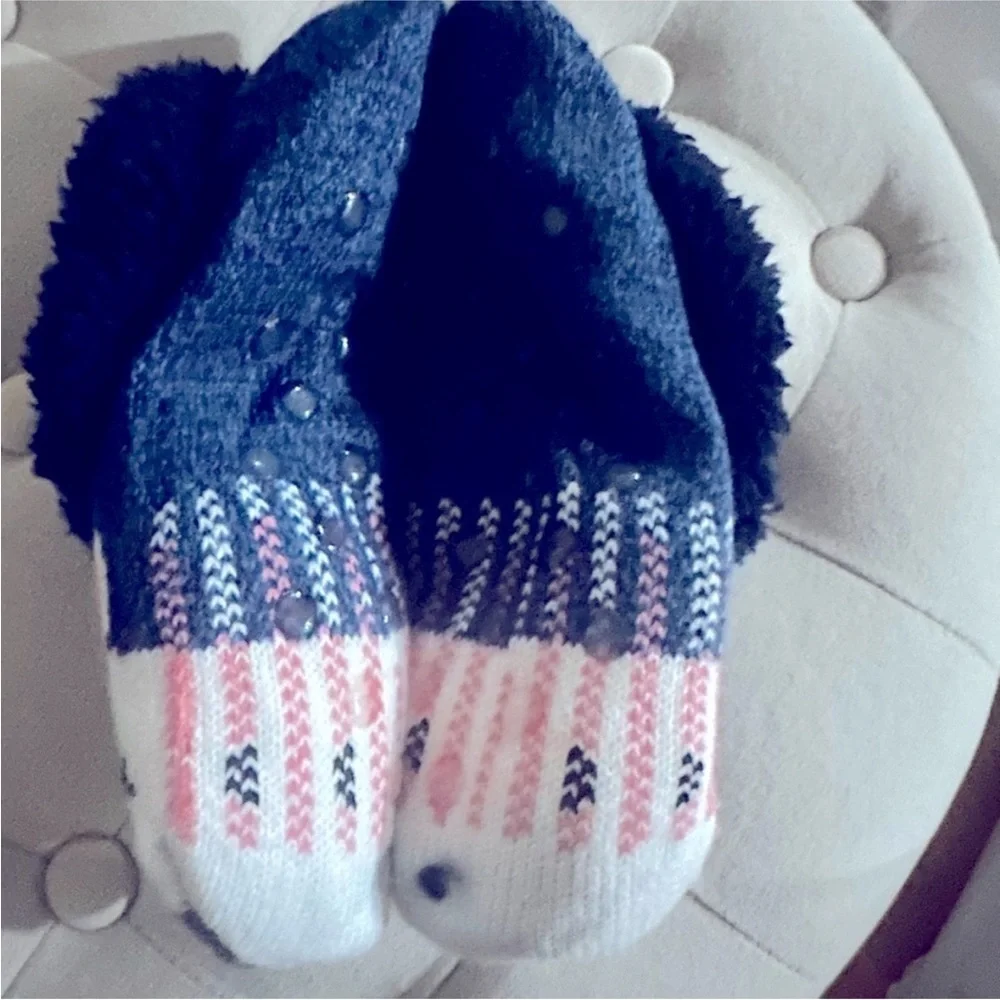 🆕 unicorn fluff soft slippers NWT